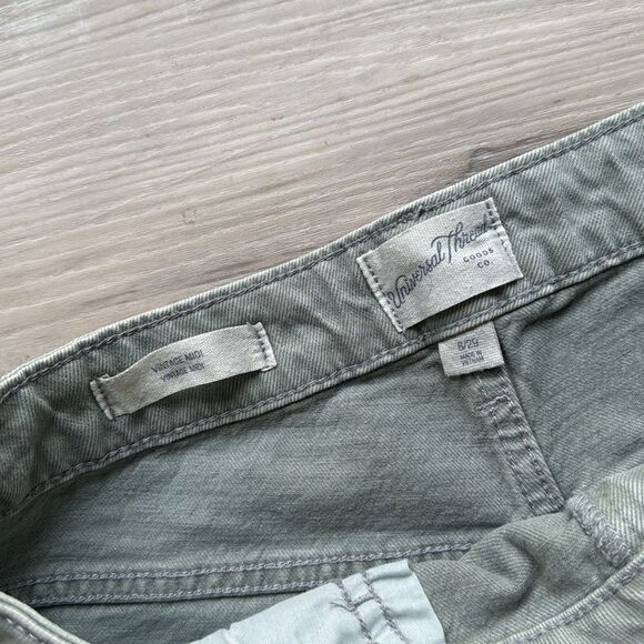 Universal Thread Vintage Midi Green Jean Shorts Size 8 - Picture 5 of 5